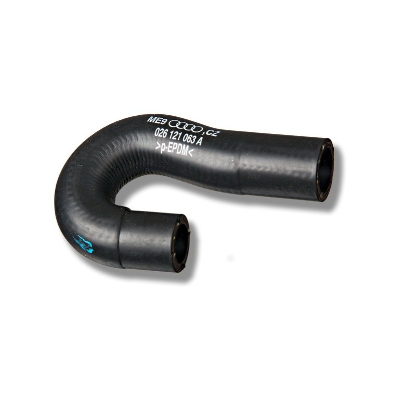 Durite d'eau entre durite métallique et pipe d'eau sur le côté de la culasse pour Golf 1 81- GTI